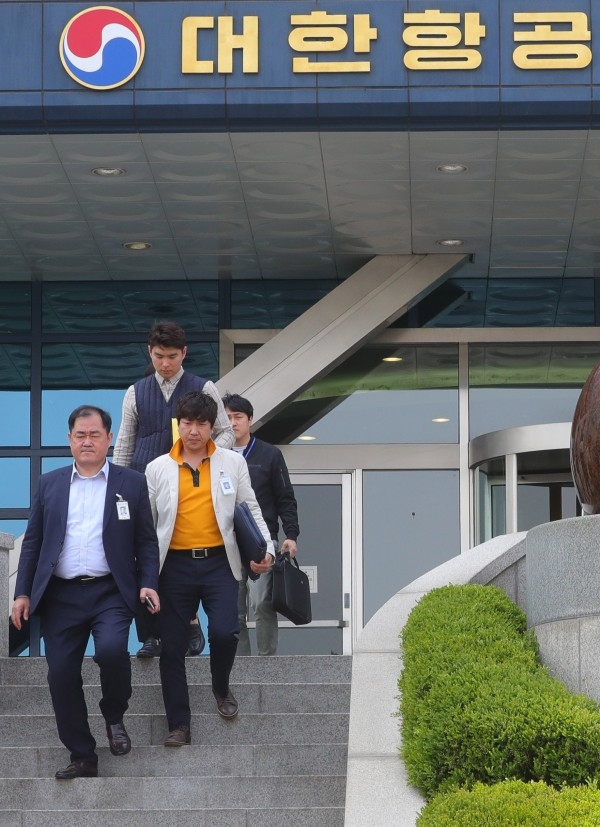 조현민 대한항공 전무의 갑질 논란을 수사 중인 경찰이 19일 오후 서울 강서구 대한항공 본사를 압수수색했다.(사진=newsis)