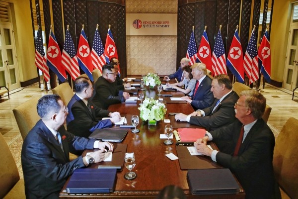 지난 6월12일 싱가포르에서 열린 북미정상회담 장면.(사진=newsis)