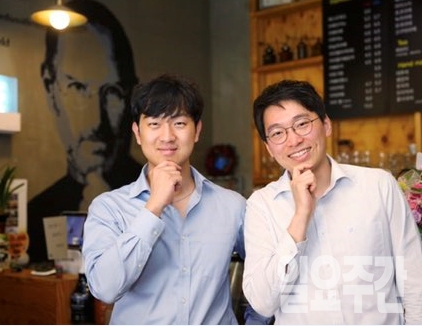 대학가 골목 카페로 성장하면서 젊은 청년들의 만남, 대화, 커뮤니티의 새로운 문화 창조에 앞장서고 있는 추현호 대표와 양승현 매니저