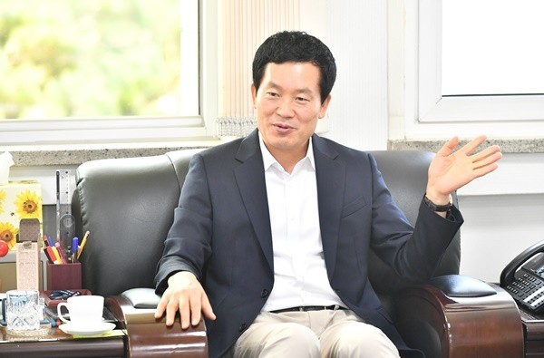 홍순헌 부산해운대구청장과 인터뷰