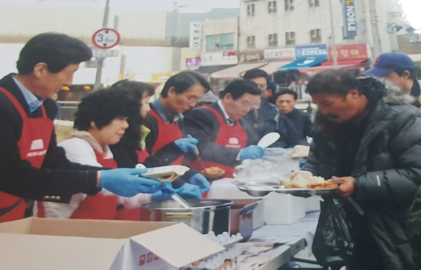 ▲ 노숙자가 되었다는 것은 이미 자신이 가진 모든 것을 다 잃어버려 삶의 목적까지도 상실하게 되었다는 것입니다.